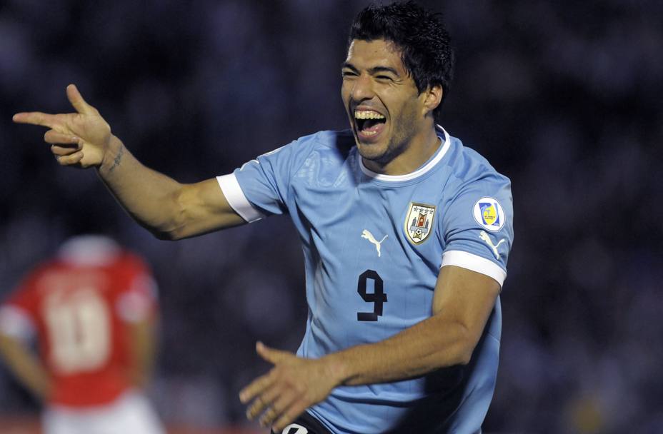 Luis Suarez, 26 anni, 39 gol in 76 presenze con la Celeste